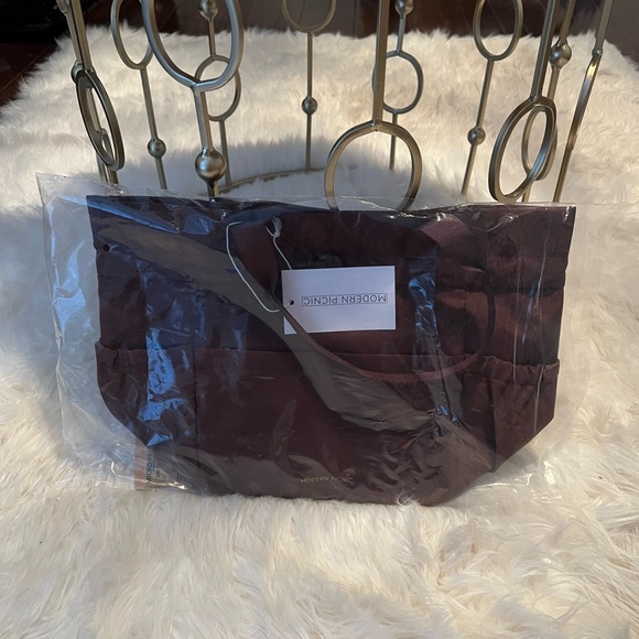 Modern Picnic Lunch Bag - Picture 2 of 11